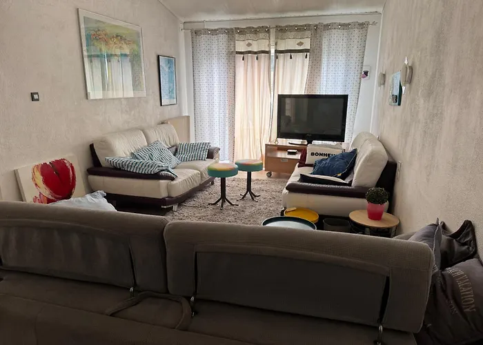 Les Micocouliers - Spacieuse Maison,4chambres ,avec Jardin- Parking -wifi Безье